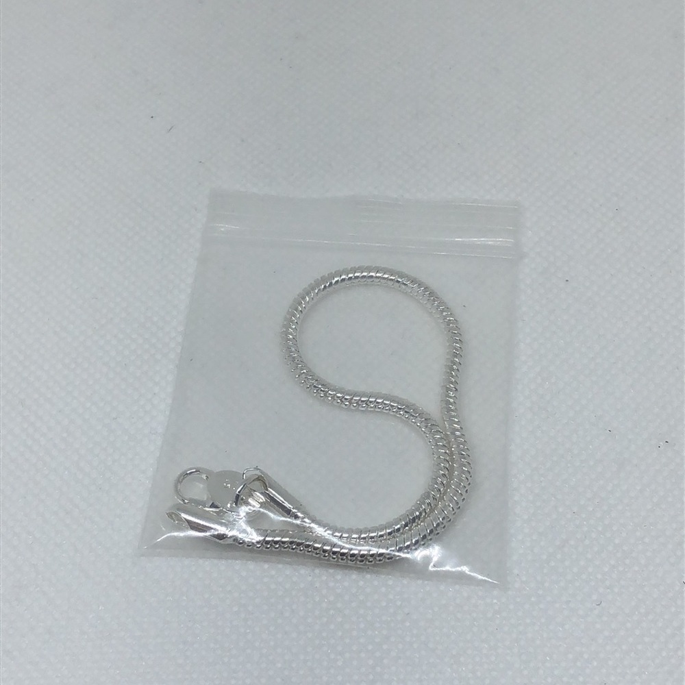 925 Sterling Silver 3mm Snake Chain 8 Inch Snake Bone Bracelet Unisex - Picture 5 of 5